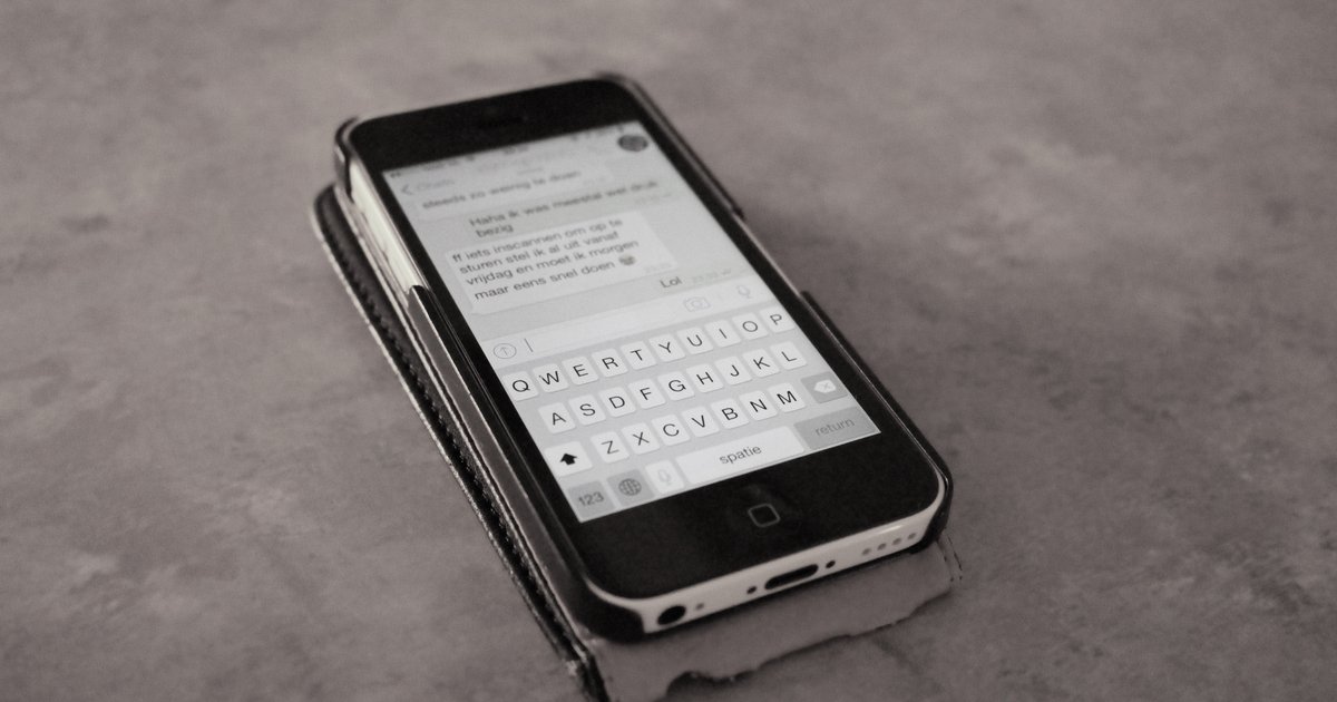Smartphone showing a messaging conversation